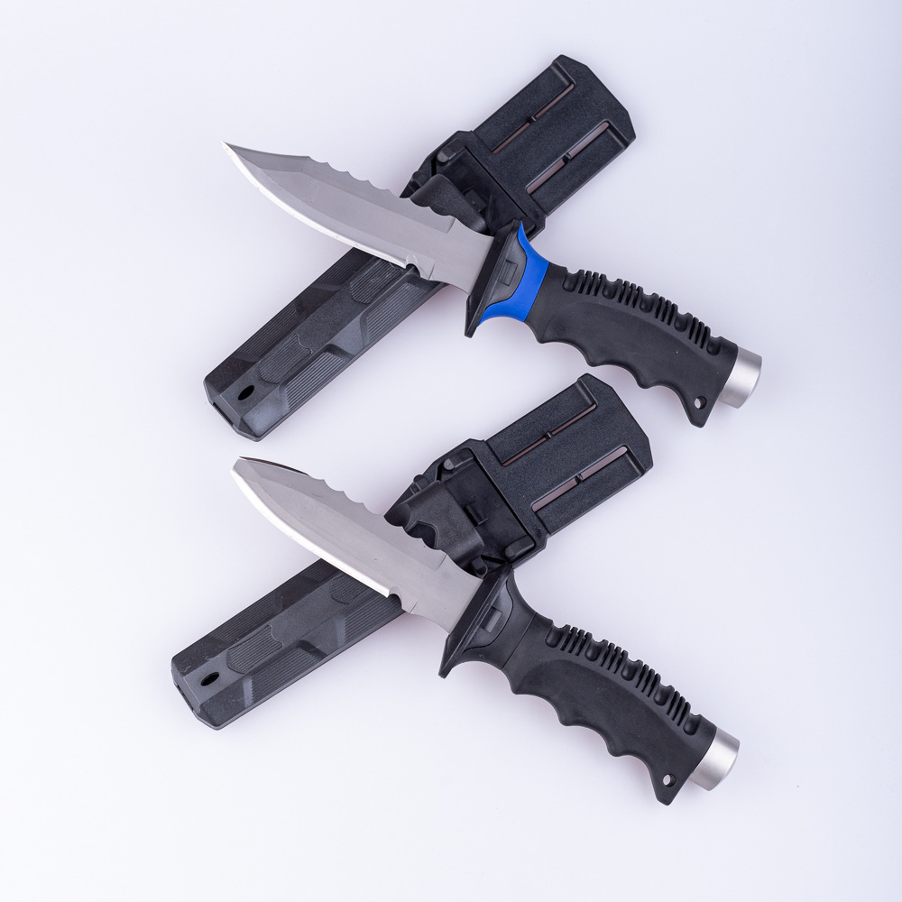 Vehicle traveling data recorder